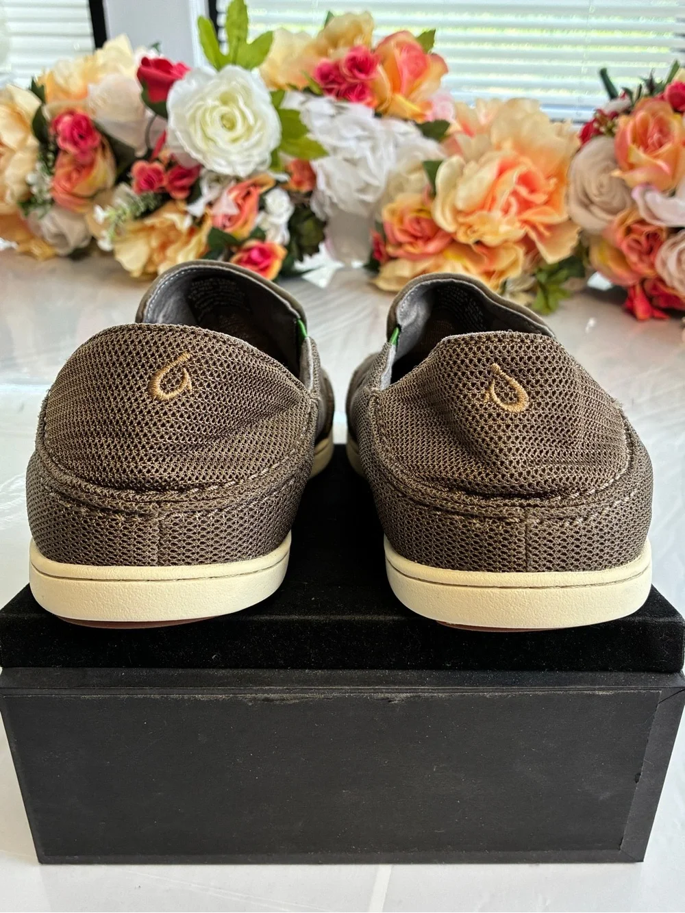 OluKai nohea mesh